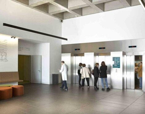 Stretcher Lifts FAIN