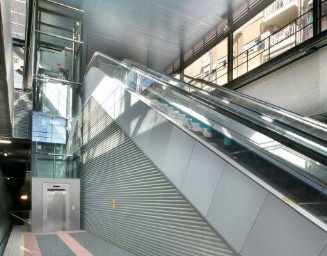 Escalators FAIN Granada underground